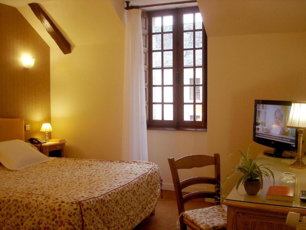 Chateau La Fleunie - Hotel Et Restaurant Condat-sur-Vezere Habitación foto