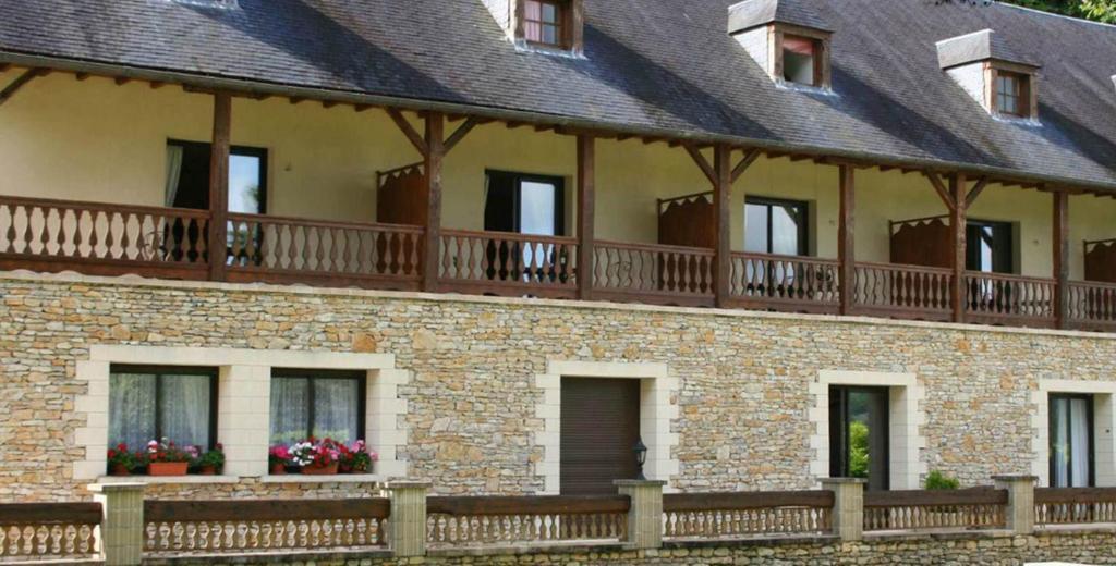 Chateau La Fleunie - Hotel Et Restaurant Condat-sur-Vezere Exterior foto